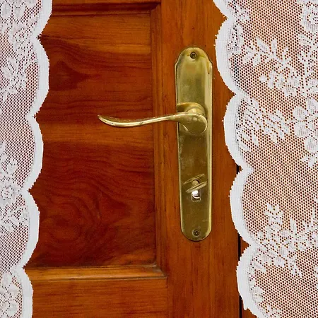 Aminta Nocleg ze śniadaniem 3*