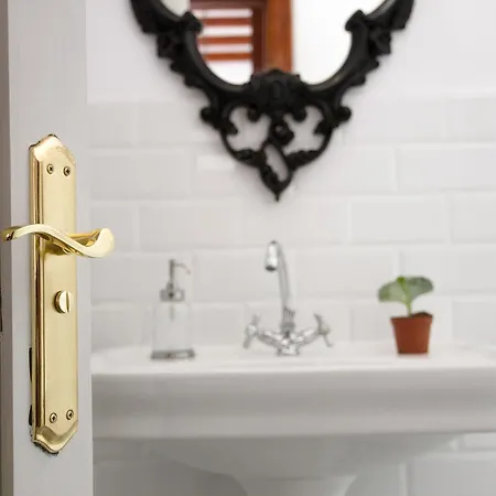 Oda ve Kahvaltı Aminta