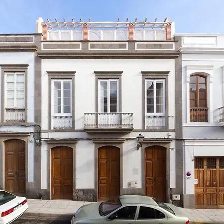 Aminta Charmy In Vegueta