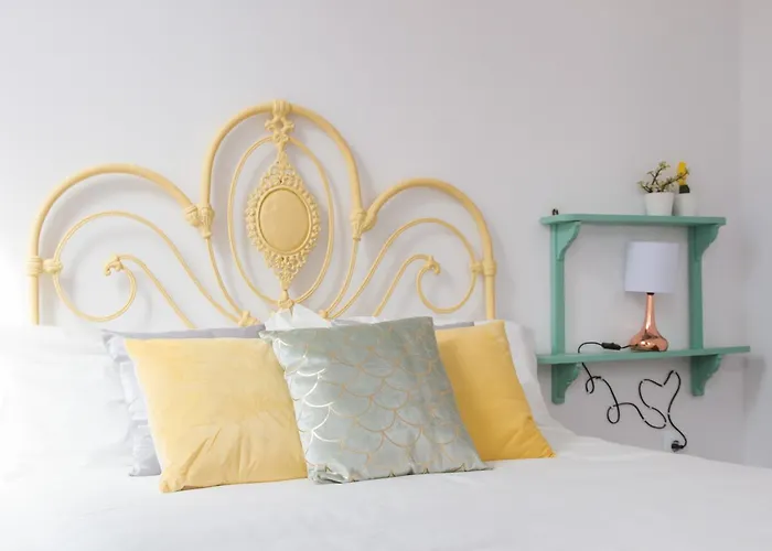 לינה וארוחת בוקר Aminta 3*