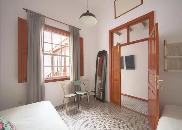 Aminta Charmy In Vegueta Las Palmas de Gran Canaria