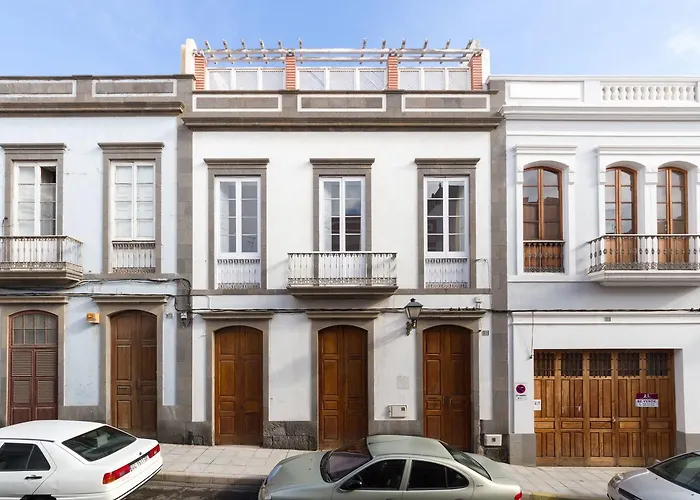 Aminta Charmy In Vegueta